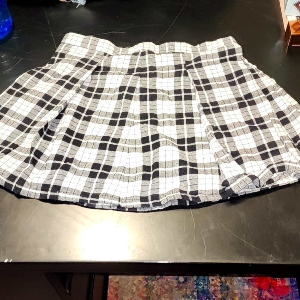 Joe Boxer pleated skirt Sz S